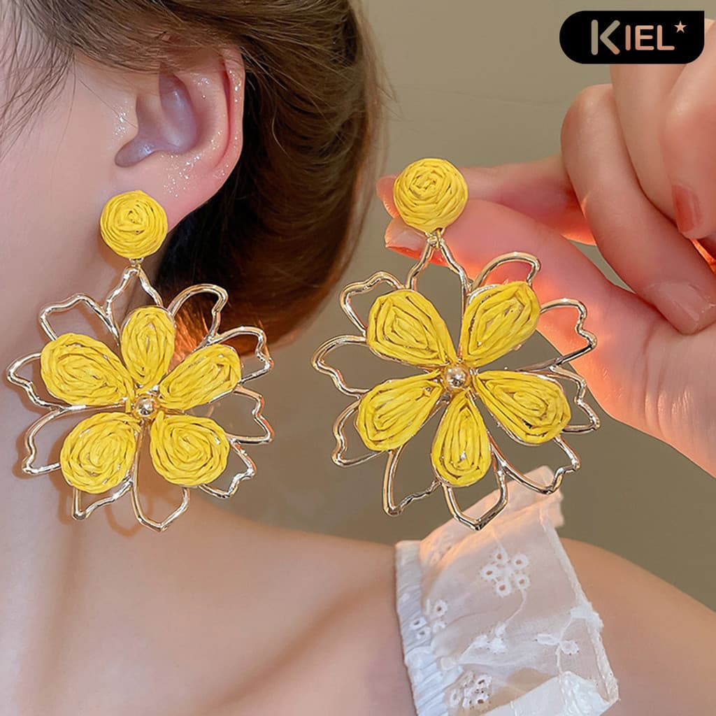 KIEL 1 Par De Brincos Femininos Em Formato De Flor , Doces , Joias , Presente , Banquete , Dança , Festa , Namoro , Uso