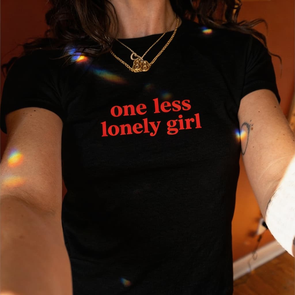 「Cute Girl」Camiseta Unissex One Less Lonely Girl Pop Culture Estampa Frase Justin Bieber Divertida Confortável
