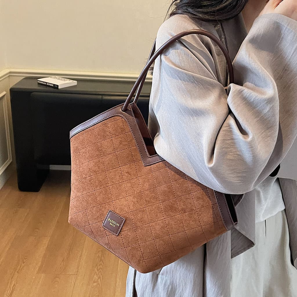 Trabalho Commuter sacola camurça 2025 novo estilo moda na moda bolsa grande capacidade luz luxo bolsa de ombro