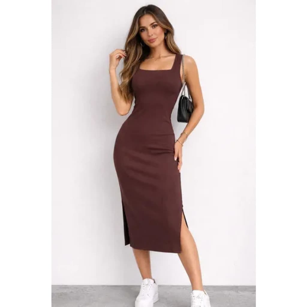 Vestido Marrom Mídi C/Decote Quadrado C/ Fenda E Alça Lar.