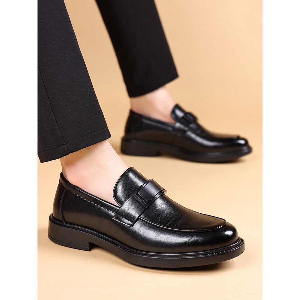 Sapatos de couro masculino estilo couro genuíno negócios mocassins casuais estilo britânico na moda Pedal aumento intern