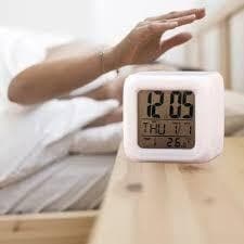 Relogio Despertador Digital Led Alarme Data Temperatura Display Compacto Mesa Quarto Escritorio Viagem