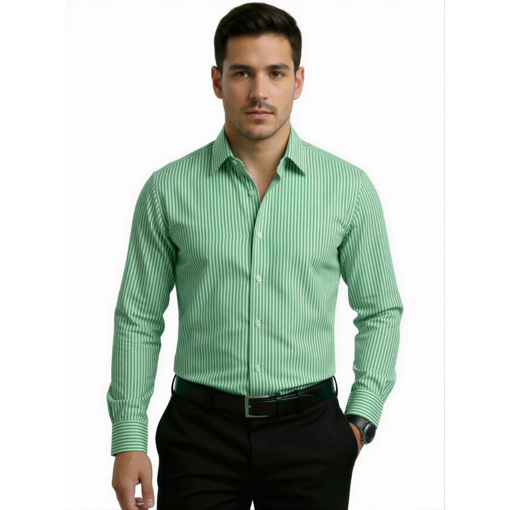 Camisa Social Listrada de Manga Longa com Acabamento Refinado
