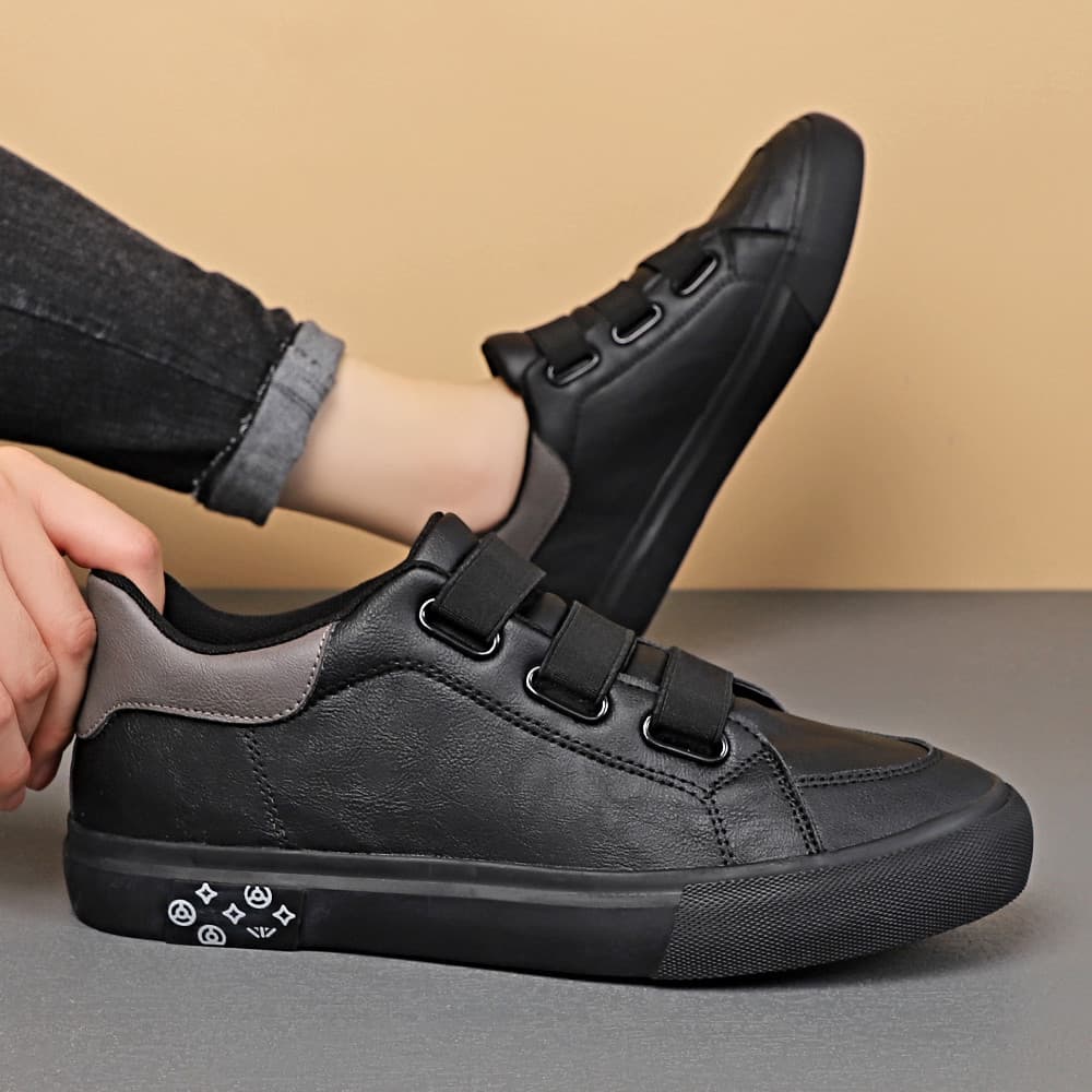 2026 novo estilo inverno veludo engrossado sapatos de couro casuais masculino versão coreana na moda desodorante de um P