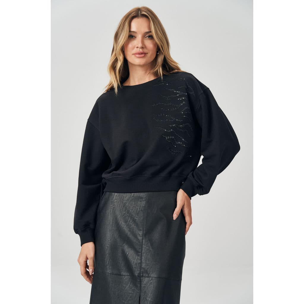 Blusão Feminino Acostamento Aplicação Act Moda Feminina  Casaco Feminino Moletom