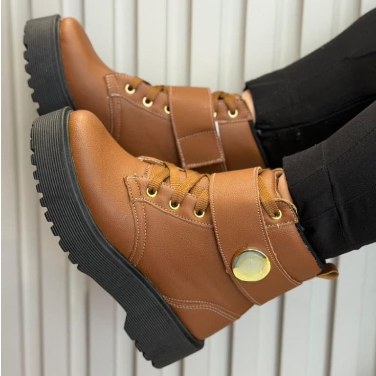 Bota luxo V..L cano curto tratorado salto grosso super confortável cores do inverno