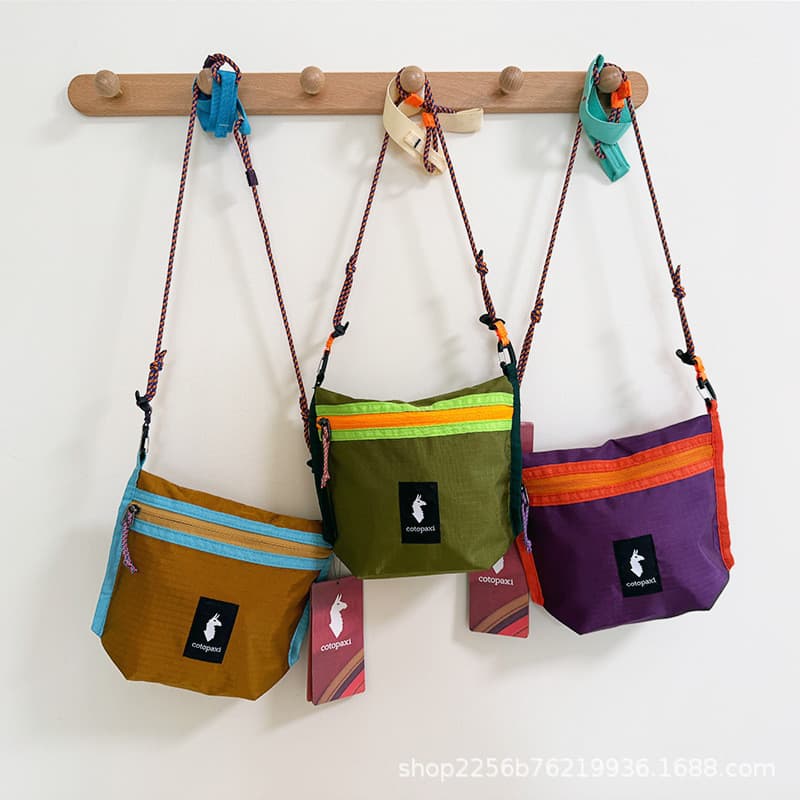 Novo estilo Alpaca Cotopaxi Street Trend Messenger Bag Esportes ao ar livre Bolsa de ombro Bolsa para celular à prova d'