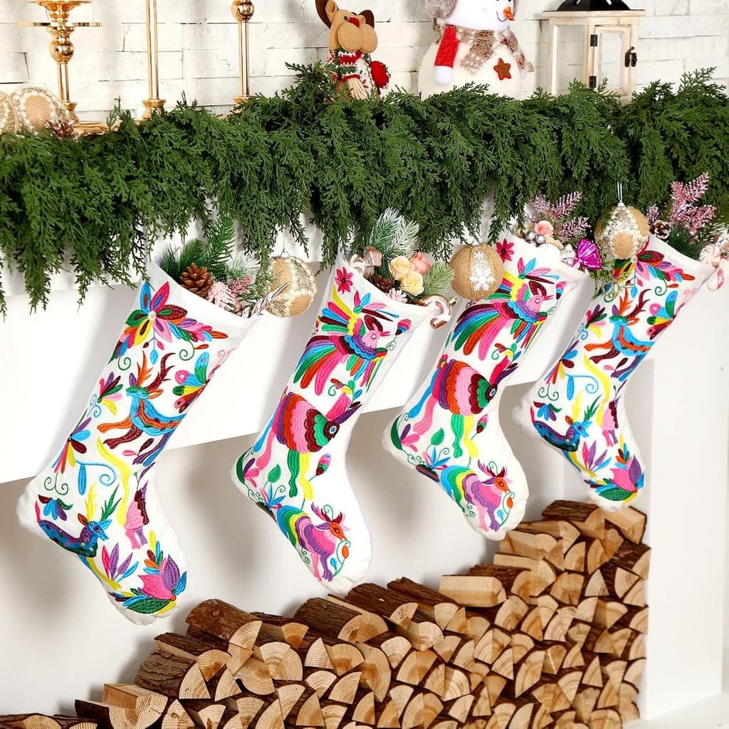 4 Peças de Meias de Natal Mexicanas Bordadas de 18 Polegadas com Animais Otomi e Padrões Florais, Enfeites Coloridos par