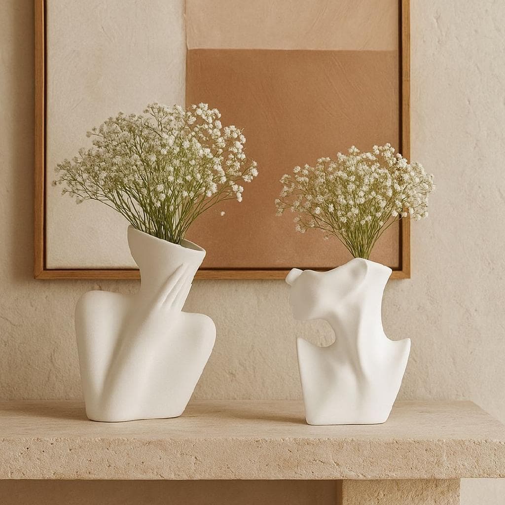 Par de Vasos Decorativos em Gesso Branco e Marfim Fosco Estilo Artístico Contemporâneo 17cm
