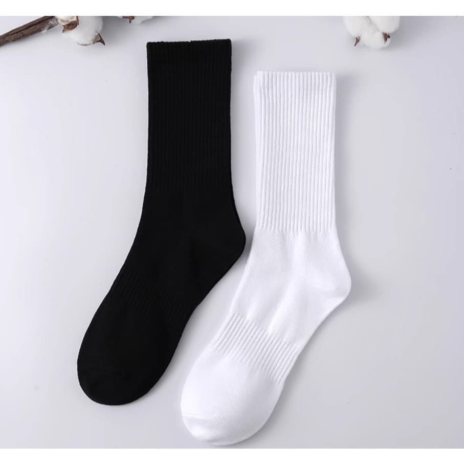 Kit 3-6-12 pares Meias masculinas cano Longo pretas e brancas