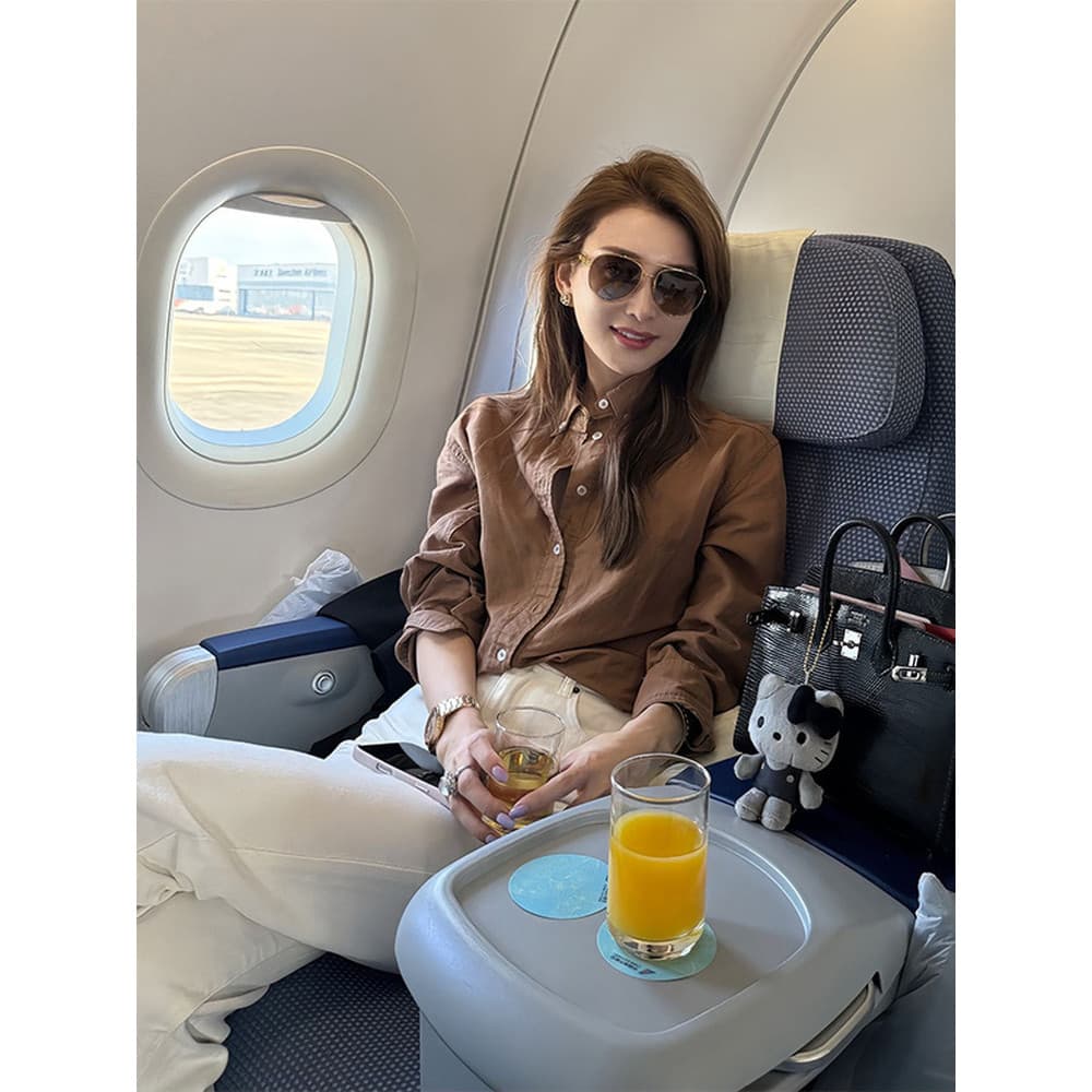 High-End Petty Bourgeoisie Pequeno Top 2025 Novo Estilo Leve Luxo