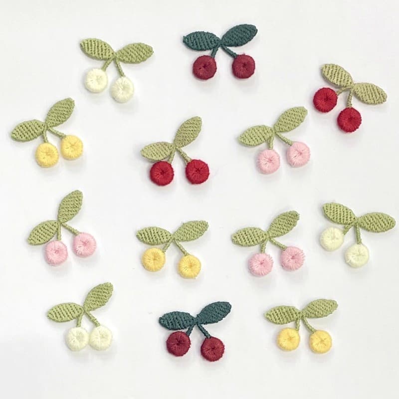 100 Pçs Pequena Cereja Malha Bordado Apliques Acessórios De Roupas DIY Artesanal Crianças Headbands Hairpin Pano Remendo
