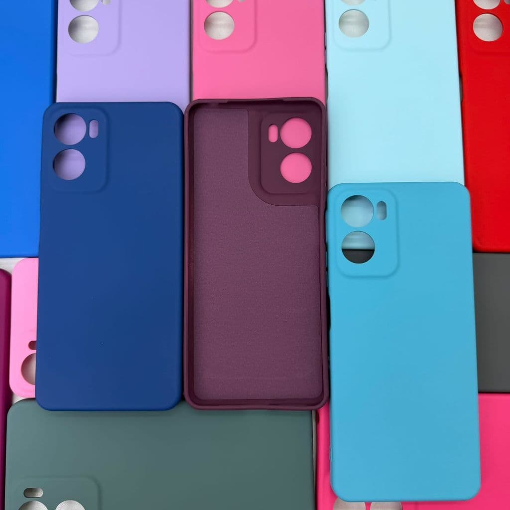 Capa Para Motorola Moto G06 Capinha Aveludada Case