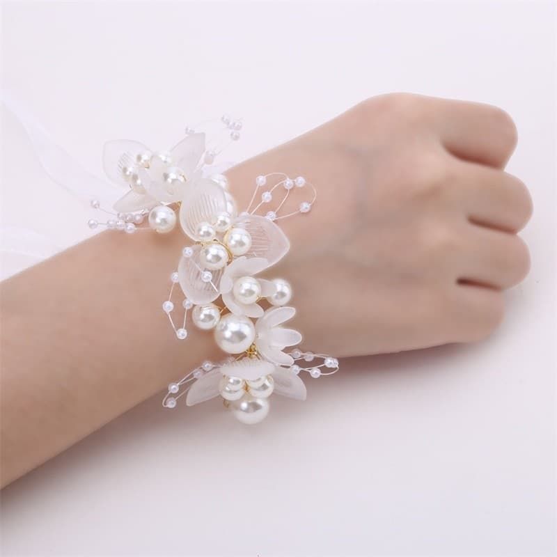 Acessório Infantil Branco 2 em 1 – Tiara e Pulseira de Pérolas com Flores Delicadas Cor Branco