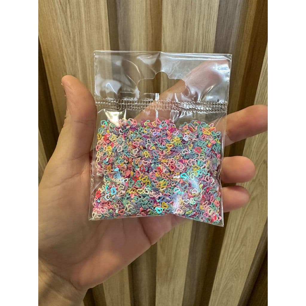 Aplique Confete Paetê Coração Vazado Colorido 20g