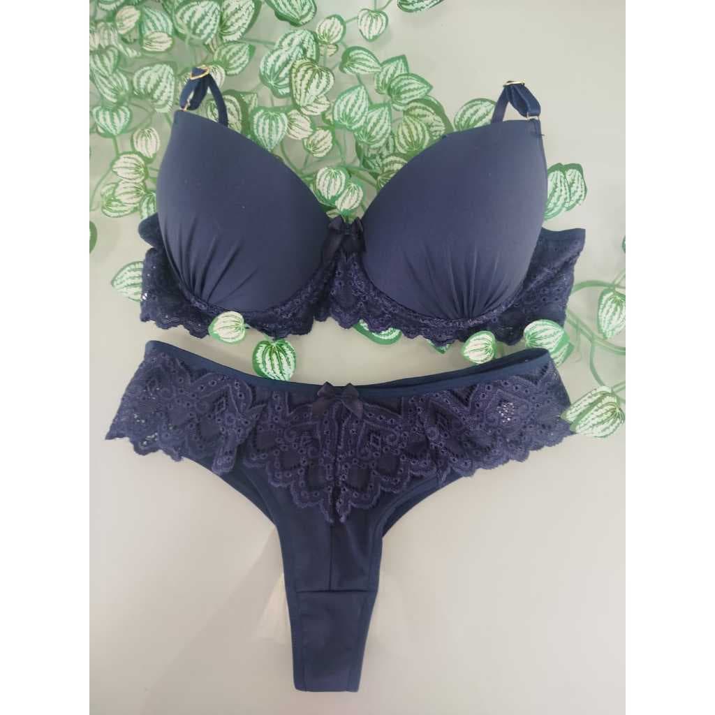Conjunto Feminino de Renda Bordado Inglês com Regulagem em Coração
