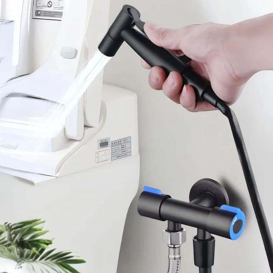 KIT BANHEIRO Ducha Higiênica Duas Saídas De 1/2 Mm Com Registro Conjunto De Pulverizador