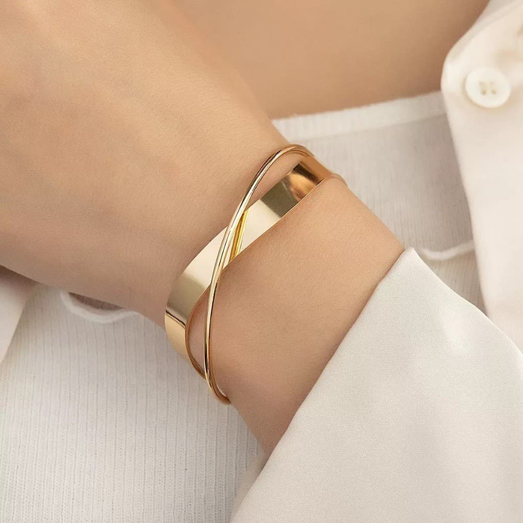 Pulseira Elegante Com Punho De Metal Ondulado Geométrico – Design E Brilhante Para Deslocamento Diário Acessório Premium