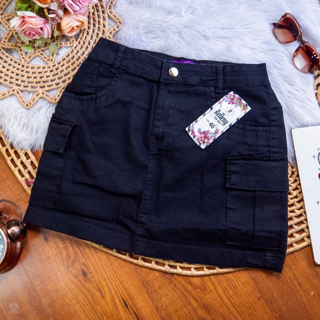 Saia preta jeans feminino plus size 46 a 54 com lycra