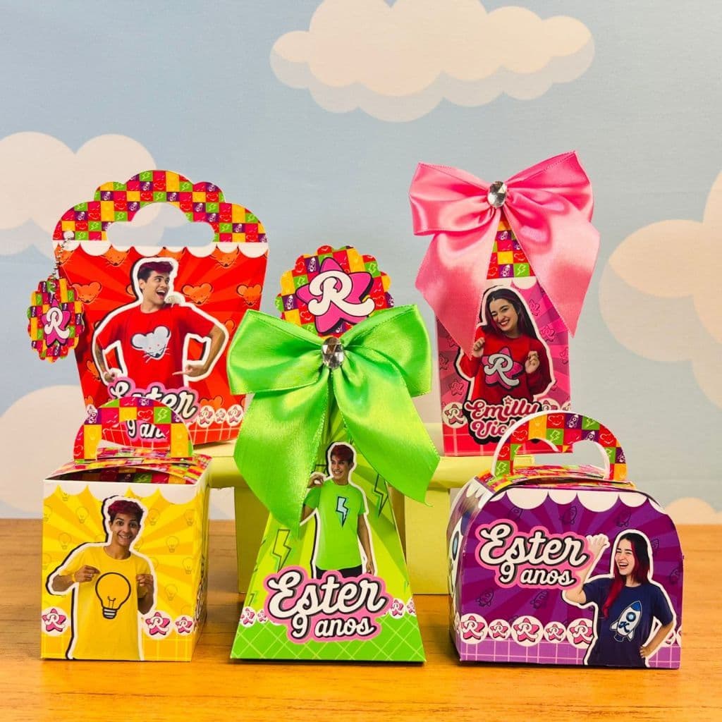 Kit Festa Personalizado Turma dos Rosas | Caixas Decoradas Tema Emily Vick, Leozinho e Void