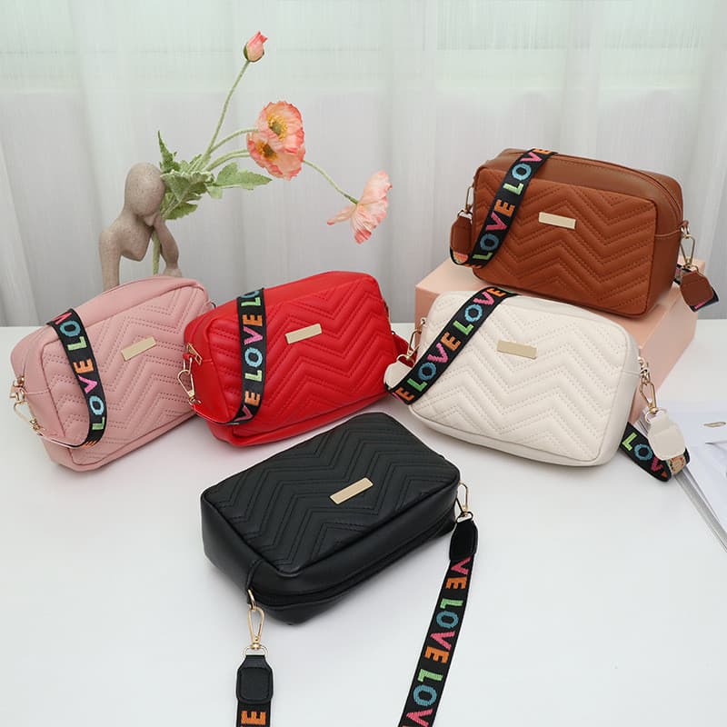 Bolsa de câmera bordada 2023 bolsas de menina bolsa feminina Casual pequena bolsa quadrada All-Match bolsa de ombro OJP9