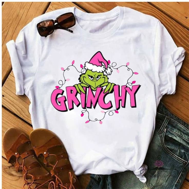 Linda Camiseta Grinch Aproveitando o lado travesso do Natal Premium 30.1 Algodão