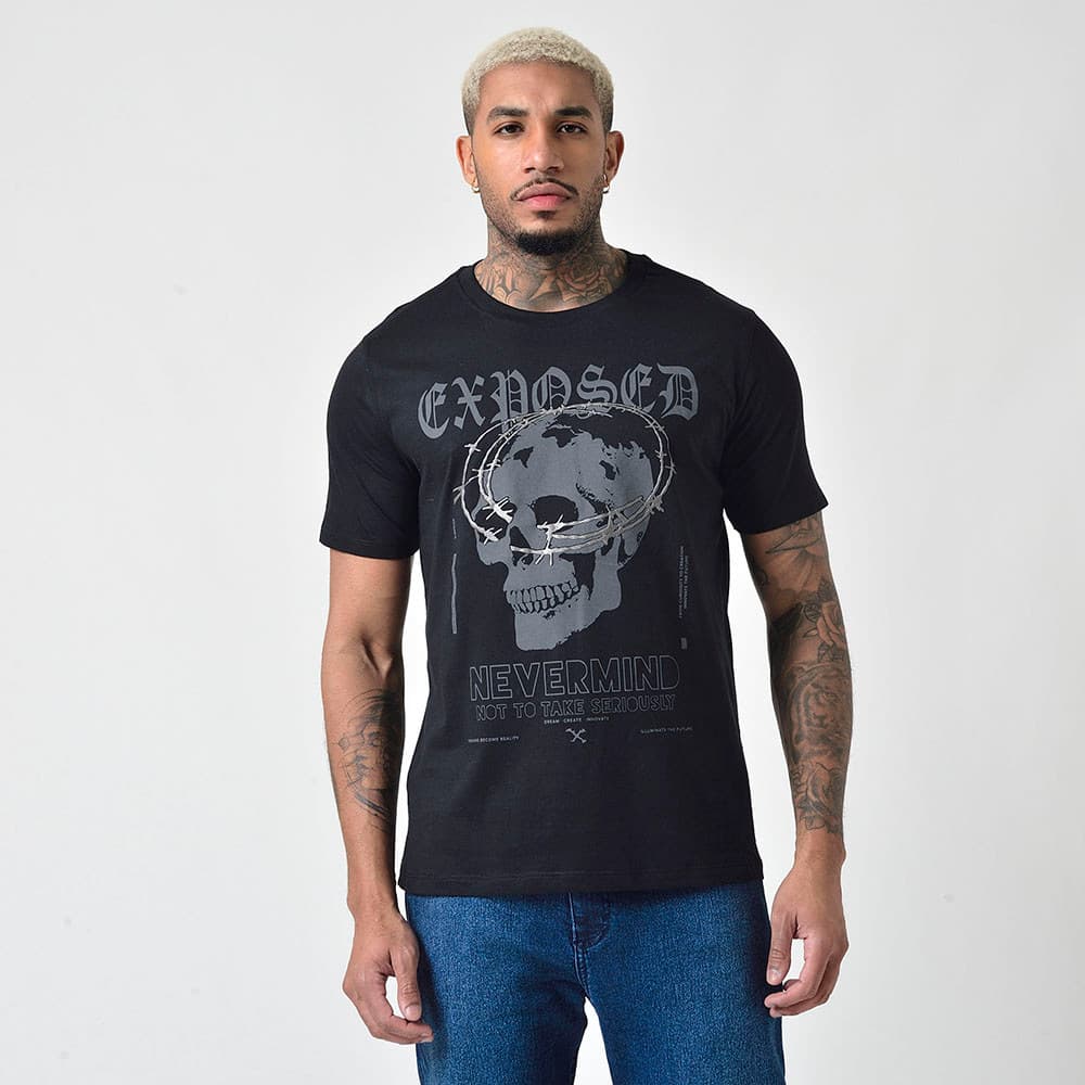 Camiseta Masculina Manga Curta Estampada Caveira Exposed