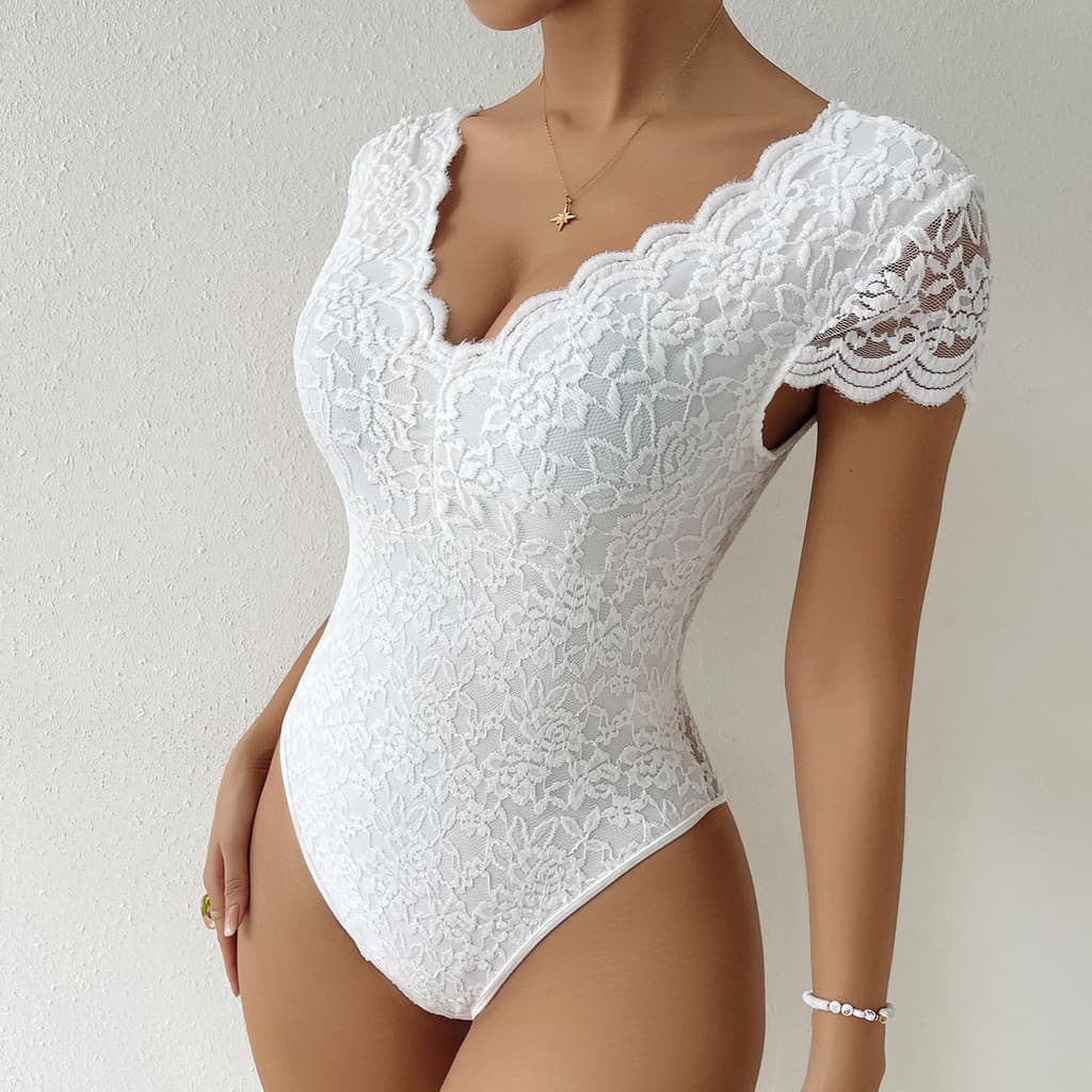 2025 verão novo estilo cor pura renda perspectiva profundo V Halter nicho Design Bodysuit 10512