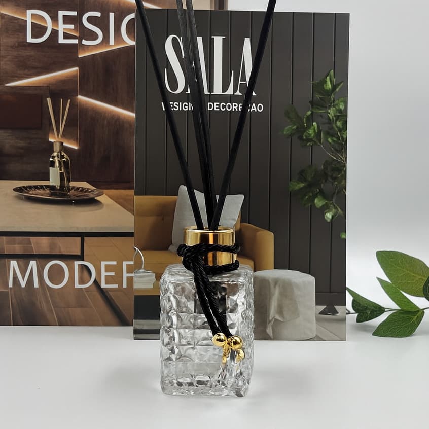 Difusor de Ambiente Luxo Vidro Lapidado 150ml com Varetas Pretas Decoração Banheiro Sala Lavabo Aromatizador De Ambiente