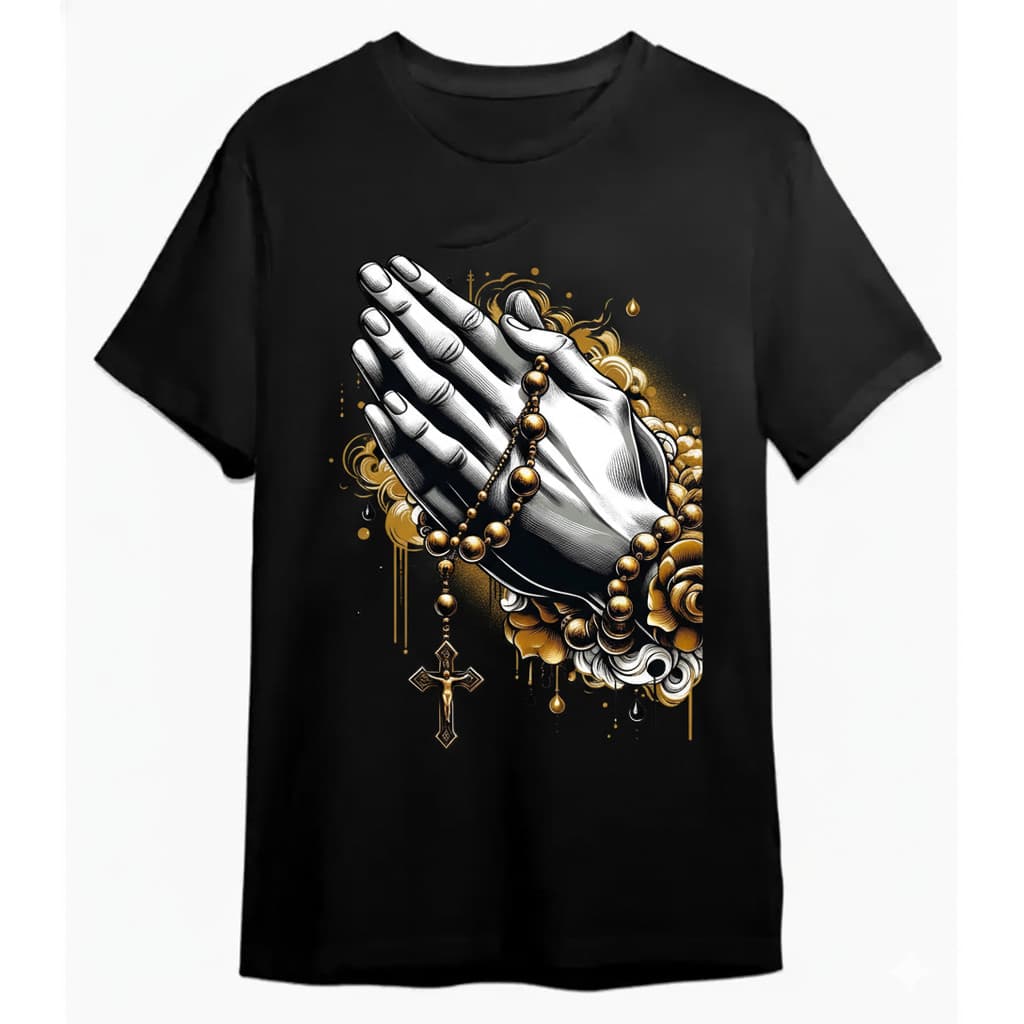 Camiseta Masculina Folgada Em Algodão Puro Com Estampa De Mão Oração Terço Dourado E Cruz Streetwear