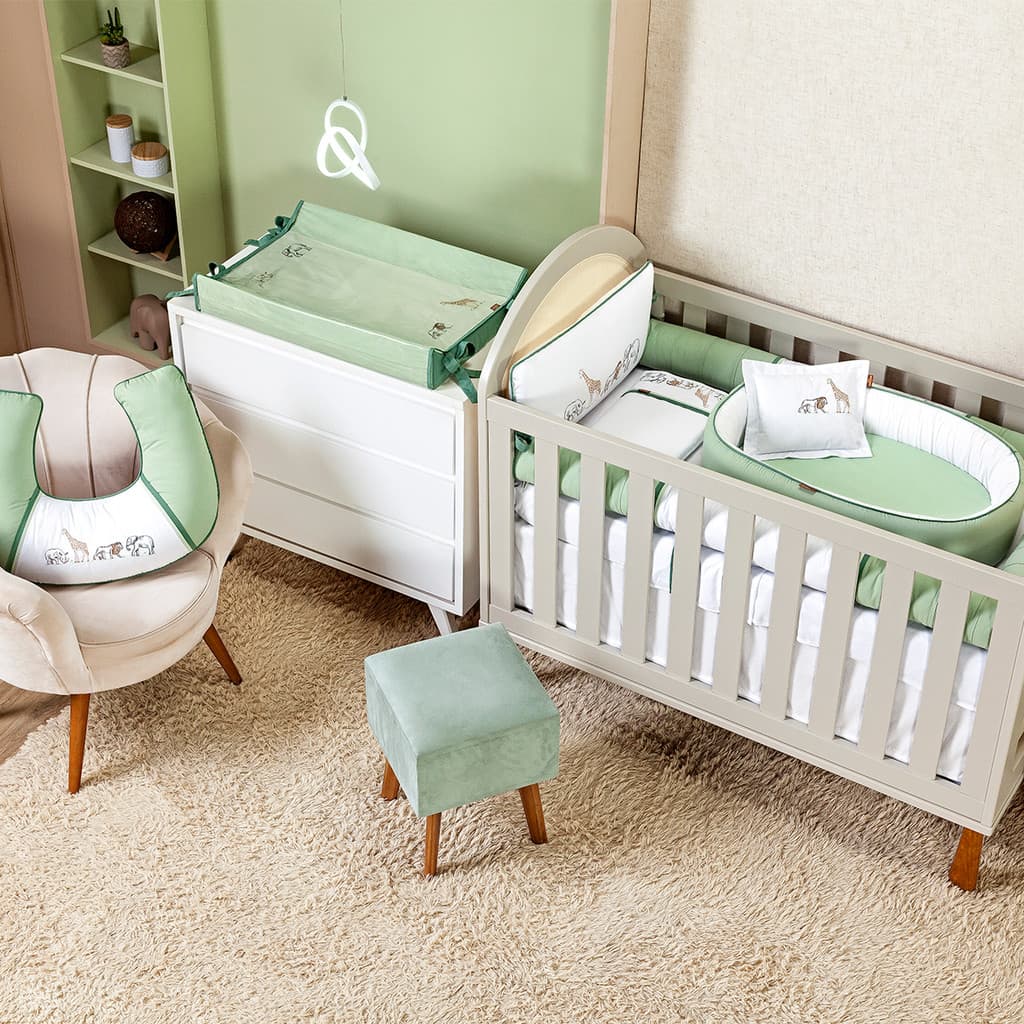 Kit Enxoval Kit Berço Menino Trocador Almofada Amamentação Bordado Selva Batistela Baby