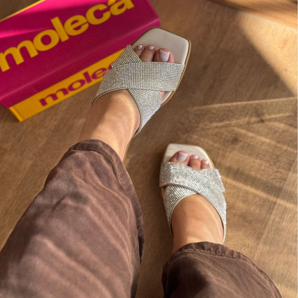 Sandália Moleca Rasteirinha Tiras Cruzadas 5560.105