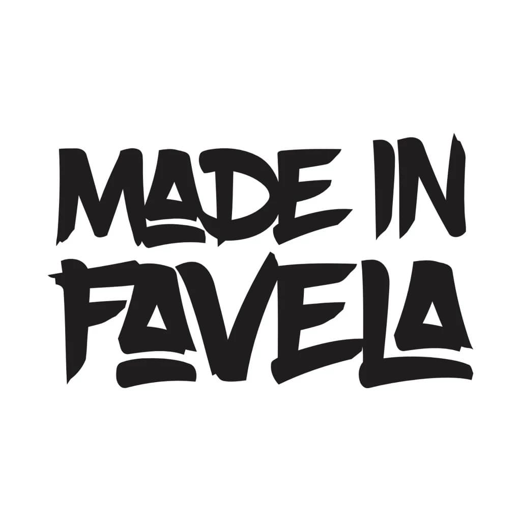 Adesivo Made IN FAVELA 10 x 6 cm CARRO / MOTO / GRAU / CAMINHAO