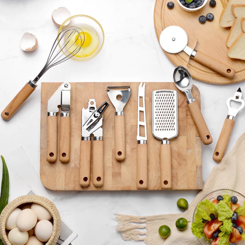 Kit Utensílios de Cozinha Inox com Cabo de Madeira – 9 Peças Multifuncionais