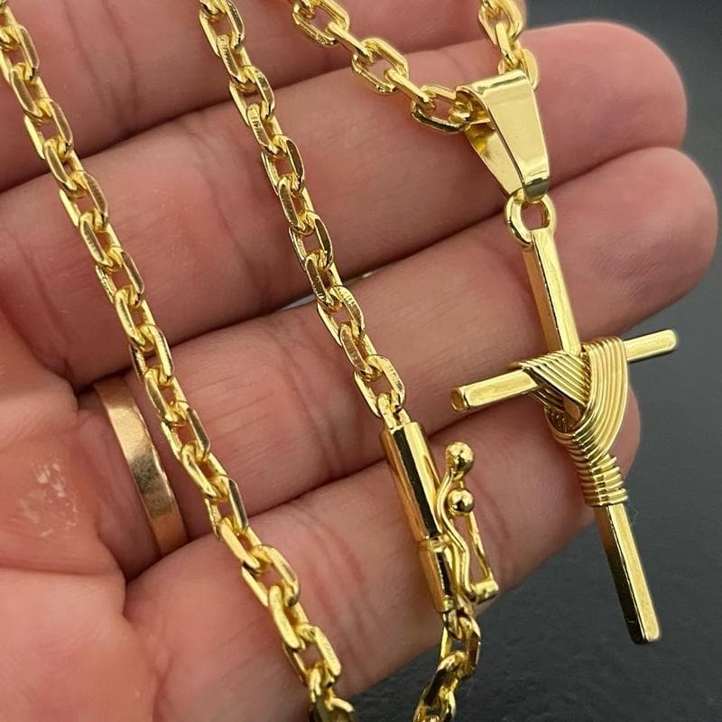 Corrente Masculina Cadeado 4mm 70cm com Pingente Cruz Banhada a Ouro 18k para Estilo Masculino