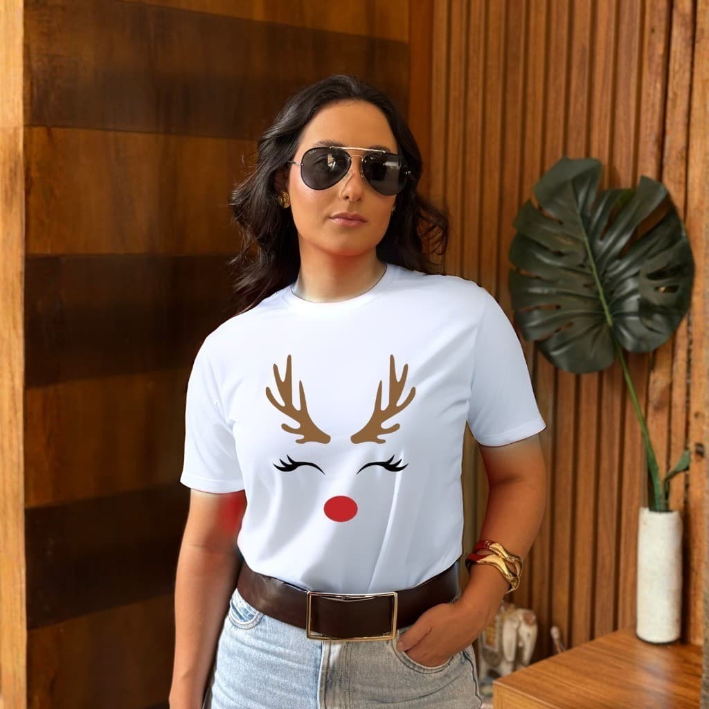 Camiseta Feminina Estilo Natalina Estampada Natal Streetwear  Casual Presente Amiga Secreta Fim de Ano - Frete Grátis