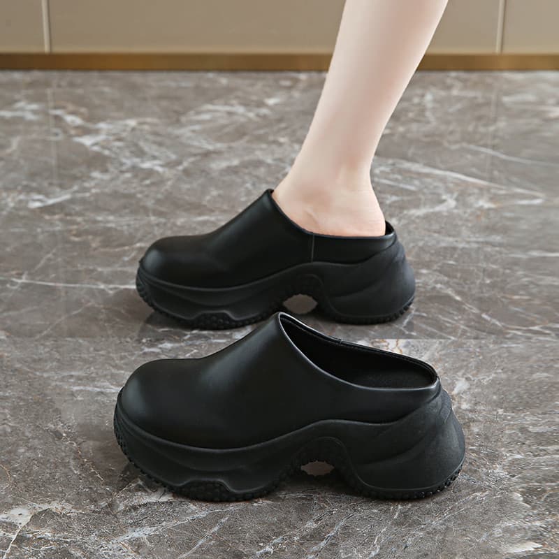 Sapatos Femininos Yongge Z609 Plataforma Sola Grossa Fechada Aumenta Altura Chinelos Simples de Verão