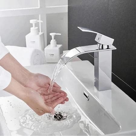 HKX Torneira Monocomando Cascata Baixa Lavabo Inox Metal Acabamento Cor Preto Cromado HKX