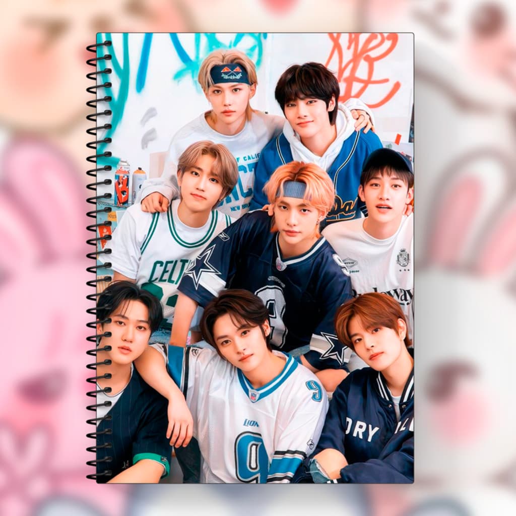 Caderno Stray Kids Capa Dura Personalizado K-pop - 1, 10 e 20 matérias