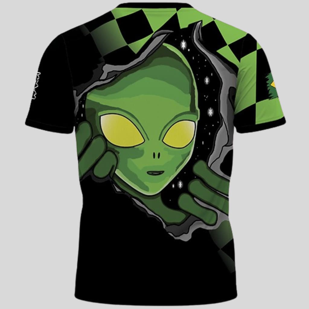 Camiseta Caminhão Mercedes Movido Por Forças Alienígenas Camisa Caminhoneiro
