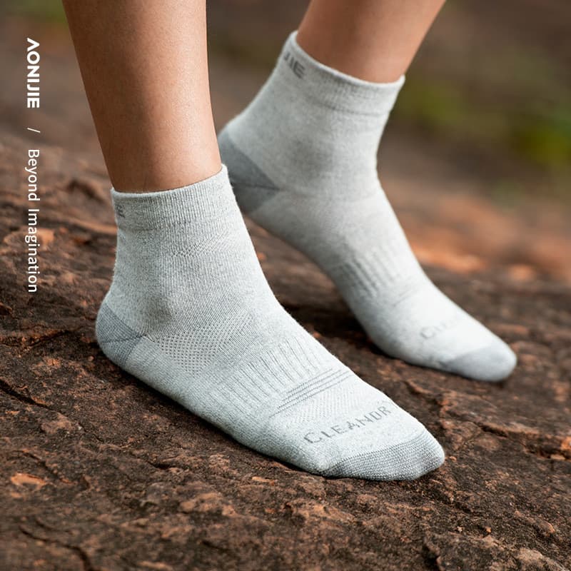 Onijie novo estilo meias esportivas das mulheres dos homens suor-absorvente respirável desodorante verão curto meados de
