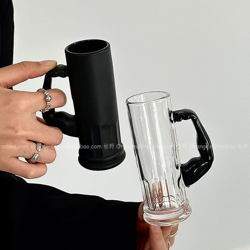 Criativo preto fosco Mini músculo com alça de vidro saquê Cocktail vidro bebida fria vidro água suco vidro