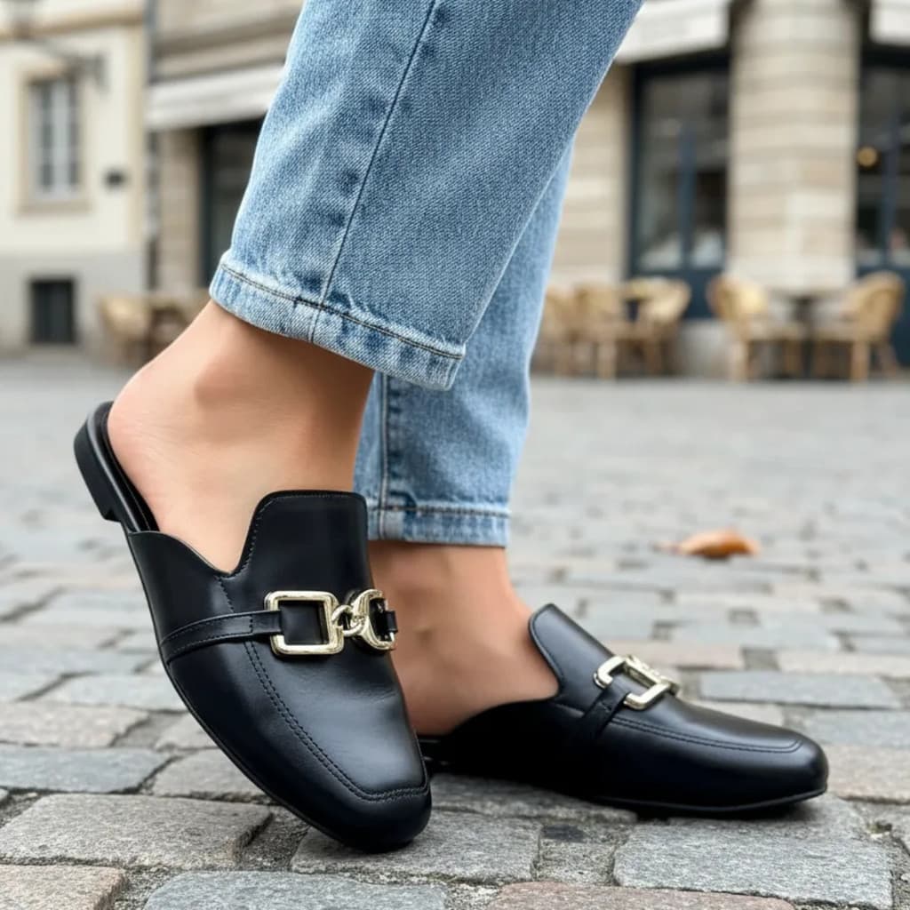 Mule Feminino Beira Rio Confortável Detalhe Dourado Casual Macio Leve Moda Bico Quadrado Dia a dia