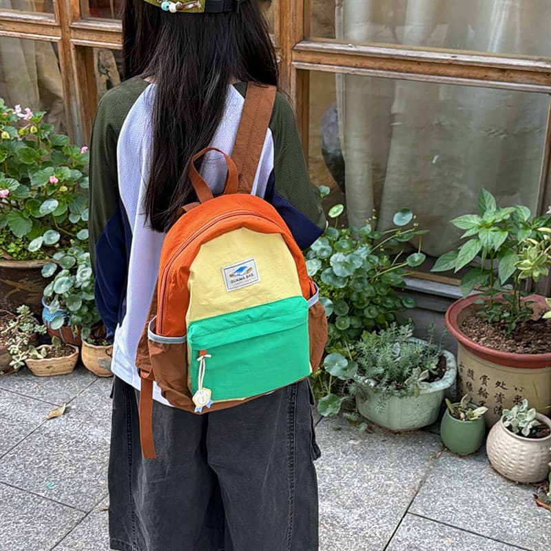 Mochila infantil combinando com cores, mochila leve à prova d'água para jardim de infância, estudantes da escola primári