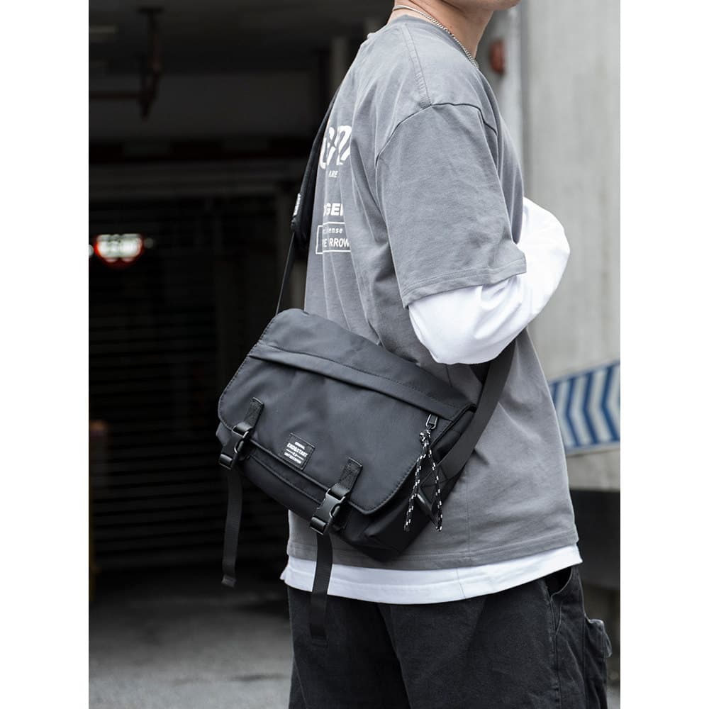 ABOYS2025 Novo Estilo Bolsa Mensageiro de Ombro Bolsa Funcional Masculina Casual Bolsa Escolar Estudante Ferramentas Bol