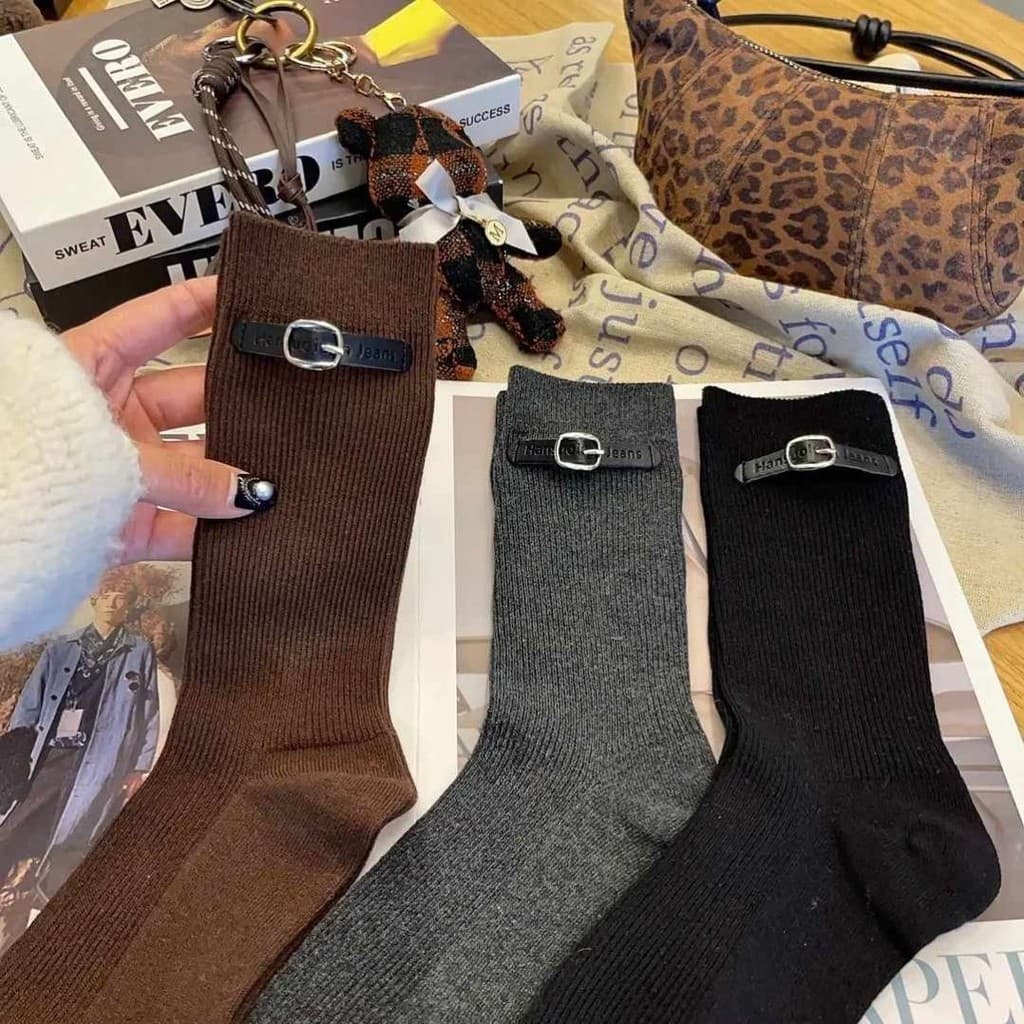 Senhoras outono inverno novo estilo produto na moda agulha dupla cor sólida fivela de couro indústria pesada tubo alto m