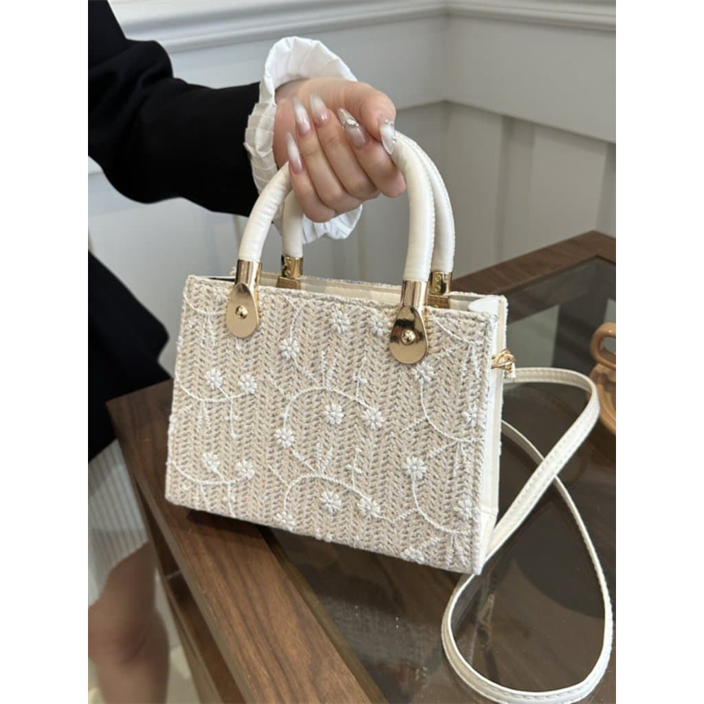 Bolsa de palha feminina primavera 2024 novo estilo moda tecido portátil pequeno quadrado saco renda ombro saco do mensag