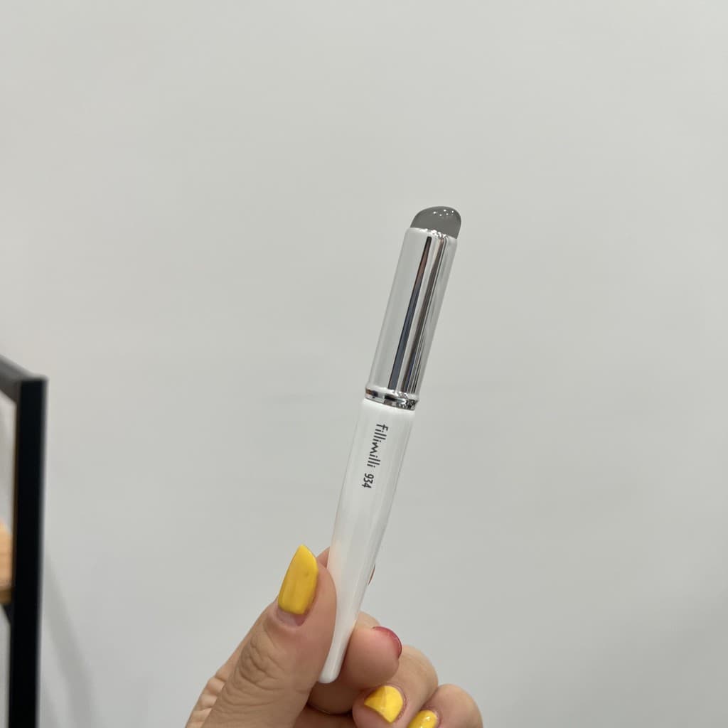 Pedidos de exportação!Escova labial de Silicone, pincel para batom, manchas, corretivo, portátil, sem capa