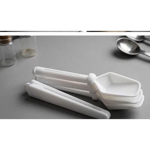 ☕ Colher Medidora com Lacre de Vedação 2 em 1 – Praticidade e Frescor para sua Cozinha! (7445)