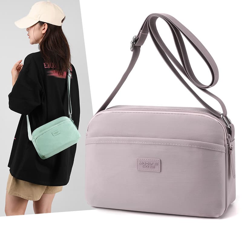 2024 novo estilo bolsa mensageiro feminina moda All-Match grande capacidade bolsa de ombro viagem luz simples Casual peq